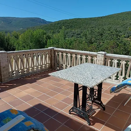 Casa Macías Casa de Férias Lago de Carucedo