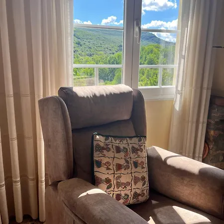 Casa Macías Casa de Férias Lago de Carucedo