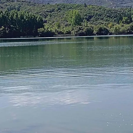 Casa Macias Holiday home Lago de Carucedo
